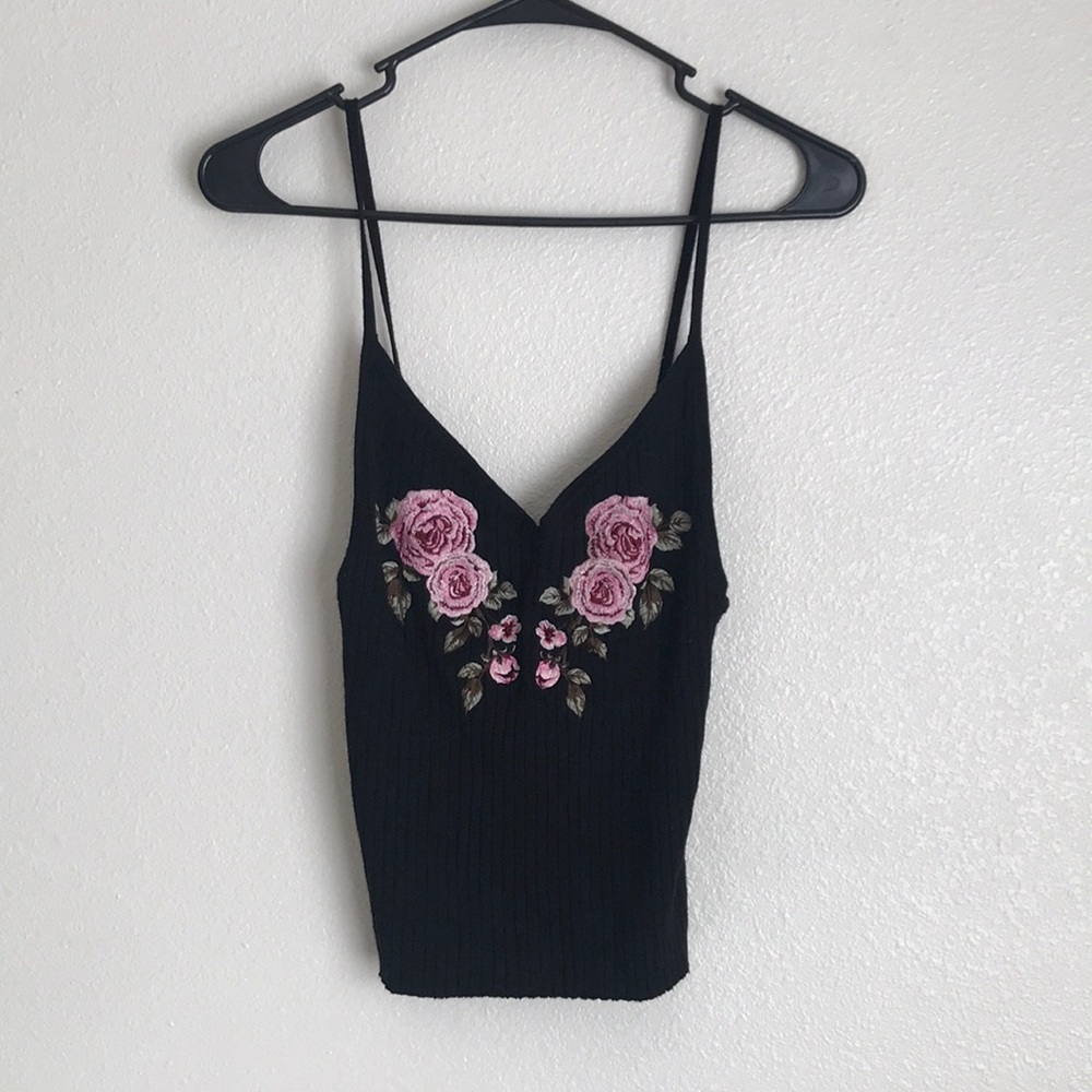 Kendall and Kylie tank